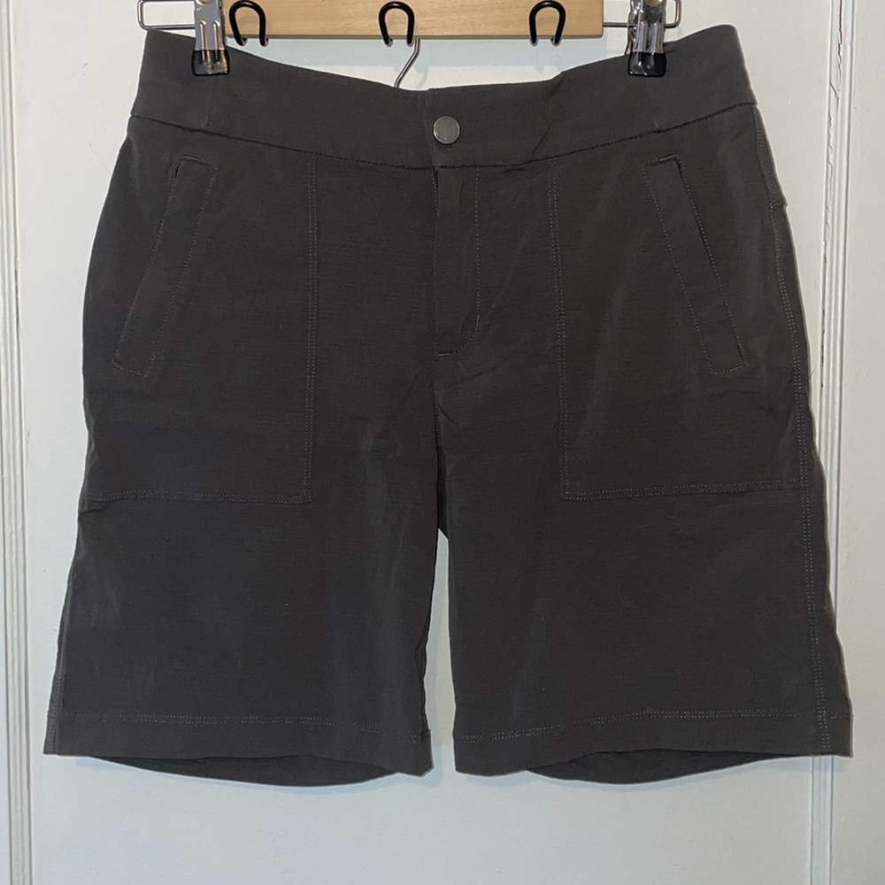 Athleta Trekkie Bermuda hiking athletic shorts